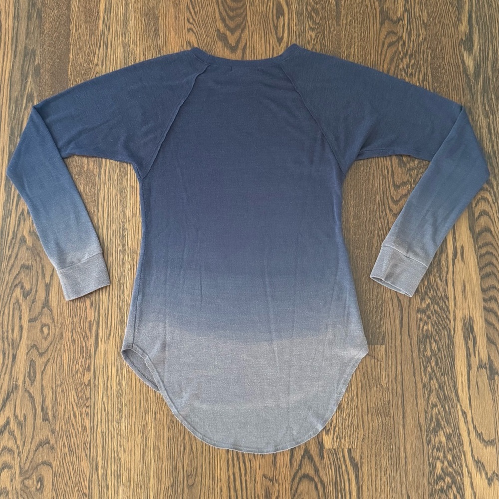 LIKE NEW Treasure & Bond Ombré Top Size XXS - Picture 7 of 11